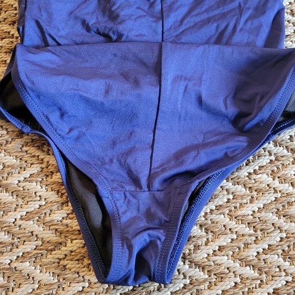 La Blanca One Piece Sweetheart Swim Suit Navy Blue Shirred Front Size 8 #LB2ZQ11 - Picture 9 of 16